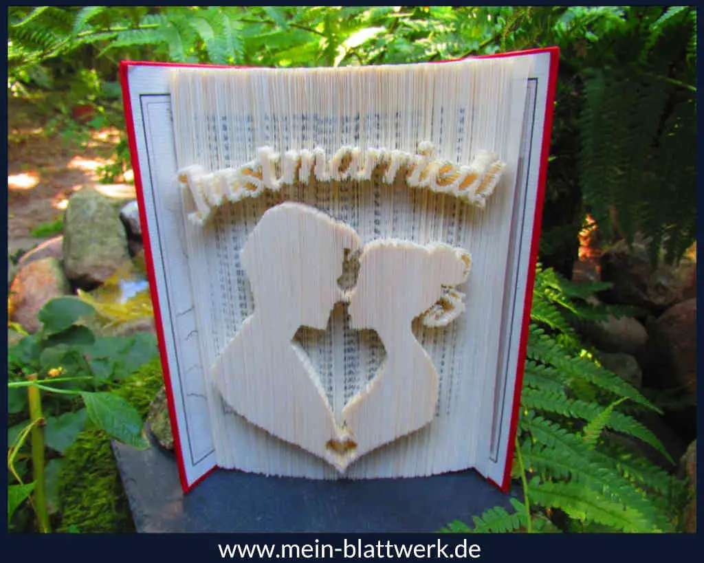 Buchfalten-Vorlage Motiv "Just married"