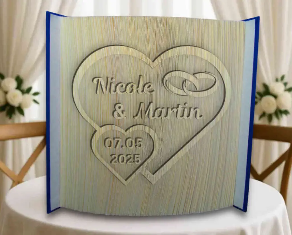 Nicole_außen_hintergrund_stuhl